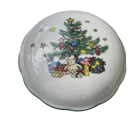 Vintage Nikko bon bon Christmas dish, candy, nuts, holidays, vanity container - Picture 1 of 6